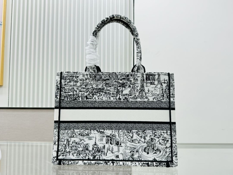 Dior Shopping Bags